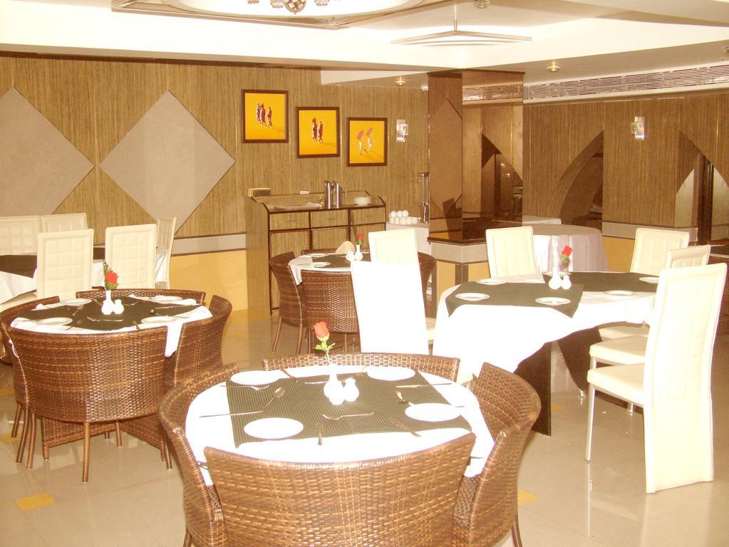Hotel Grand Dhillon Bhilai Ngoại thất bức ảnh